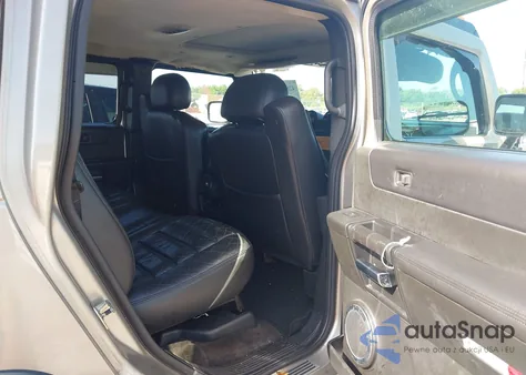 2005 Hummer H2 Suv z USA, uszkodzony, nr VIN 5GRGN23U25H132520